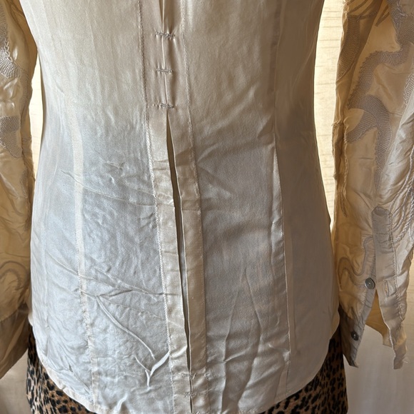 Da-Nang 100% silk button down - Picture 5 of 9